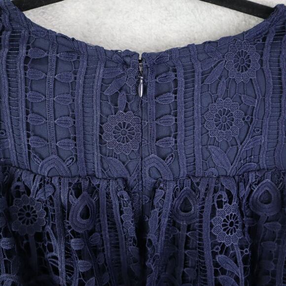 Taylor Women's Size 8 Navy-Blue Lace Dress Cold Shoulder - Picture 3 of 8